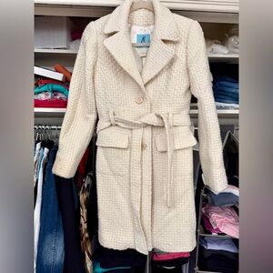 Marciano 90’s cream jacket..Women's  Textured Belted Coat